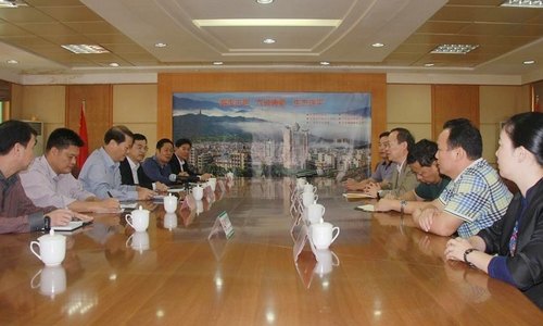 楊海濤書記率隊到連平縣、東源縣開展校友調研工作    慰問扎根山區的優秀校友