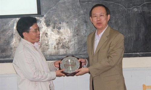 楊海濤書記率隊到連平縣、東源縣開展校友調研工作    慰問扎根山區的優秀校友