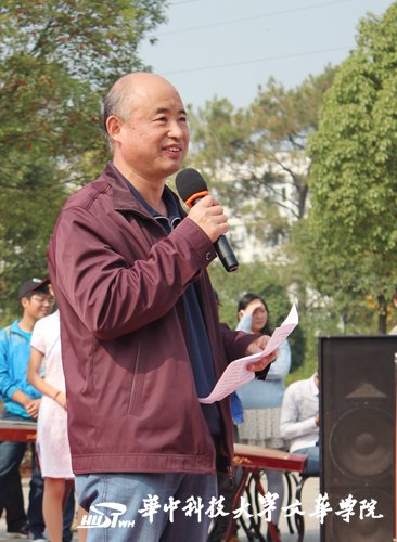 第五屆“傳媒人”活動周開幕 陳思中鼓勵師生學以致用