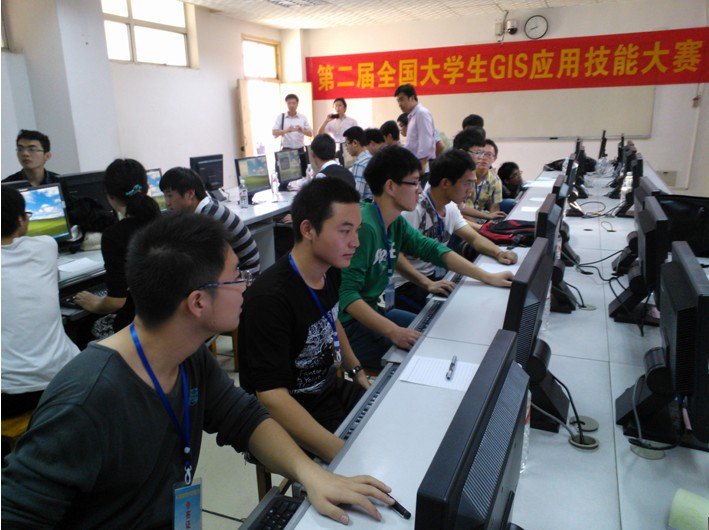 許昌學院在第二屆全國大學生GIS應用技能大賽中獲佳績