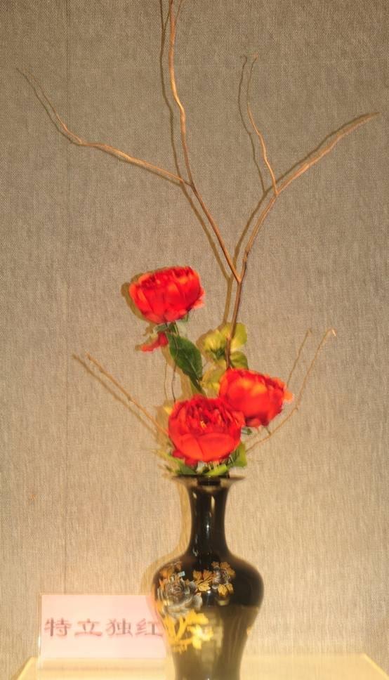 巧手插出“春天”來