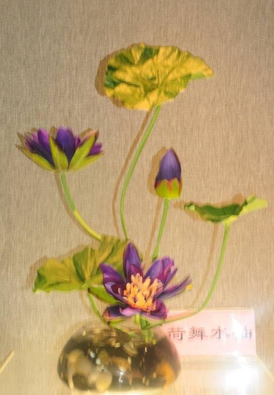 巧手插出“春天”來