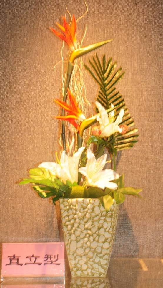 巧手插出“春天”來