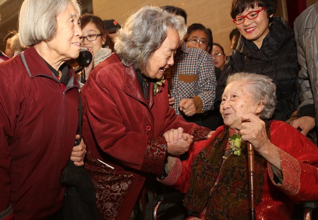 “蔣采蘋從藝60周年畫展”開幕