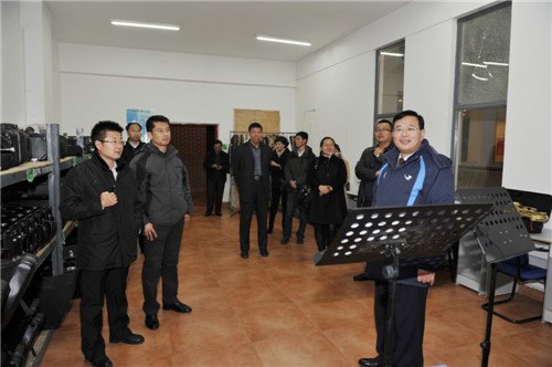 LСУِ߾OzMWRLWԺz鿼