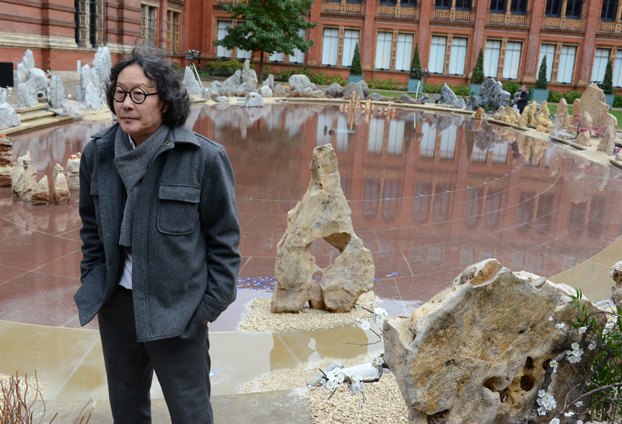 徐冰裝置作品《桃花源的理想一定要實現》在倫敦V&A美術館展出