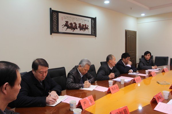 武漢市委常委、東湖高新區黨工委書記胡立山來校調研