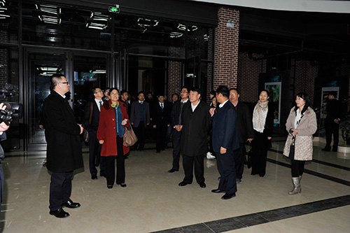 中國民辦教育協會會長王佐書蒞臨長春建筑學院參觀考察