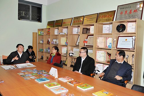 中國民辦教育協會會長王佐書蒞臨長春建筑學院參觀考察