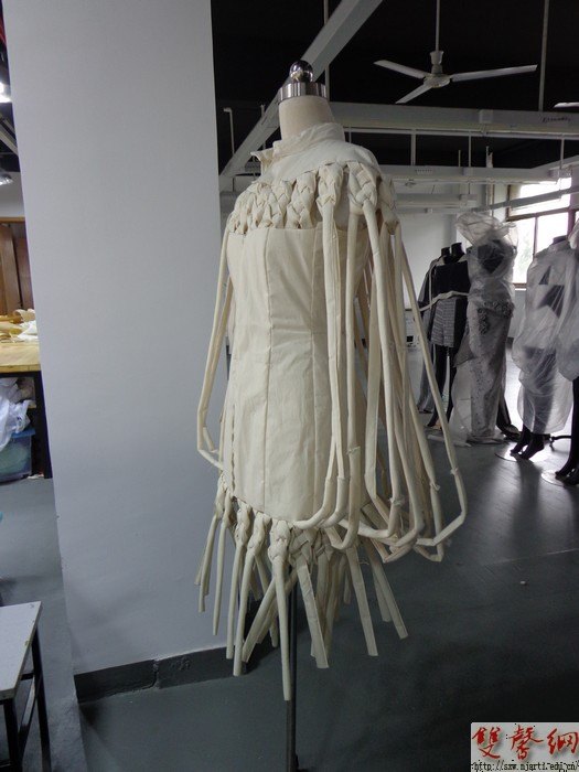 設計學院學生作品入圍NAFA杯第十屆中國國際青年裘皮服裝設計大賽