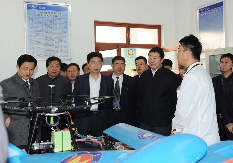 國家安監總局副局長楊元元來校視察