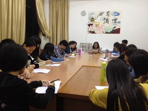 文法學(xué)院各黨支部相繼召開黨的群眾路線教育實(shí)踐活動專題組織生活會