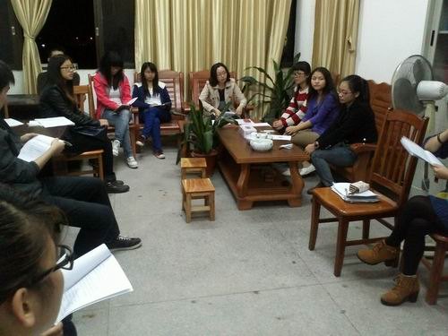 文法學(xué)院各黨支部相繼召開黨的群眾路線教育實(shí)踐活動專題組織生活會