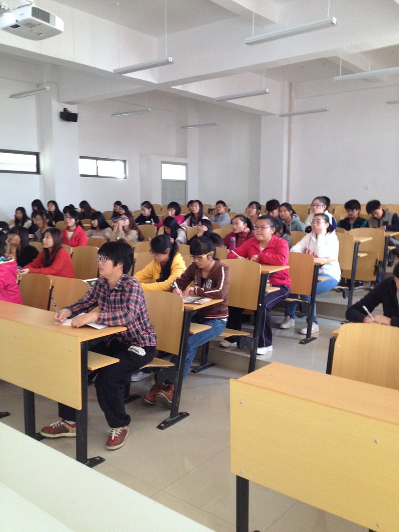 播散陽光的種子,助人自助——“陽光使者”(朋輩輔導員)系列專題培訓順利開展