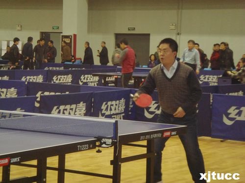 西安交通大學城市學院乒乓球隊在交大2013年教職工乒乓球比賽中再創佳績