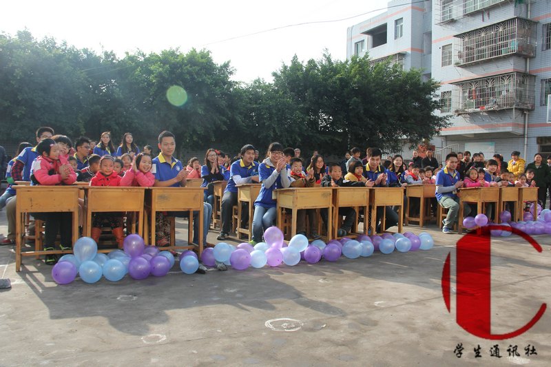 建筑管理學院學子讓愛“永駐高坡”