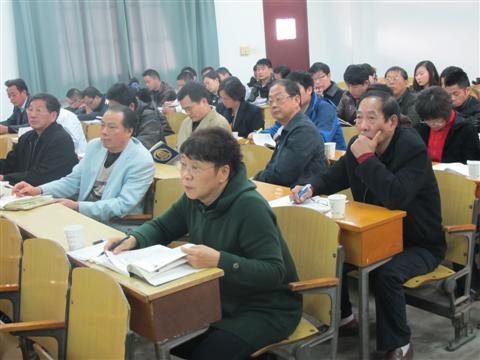 錢國興副院長為后勤員工授課