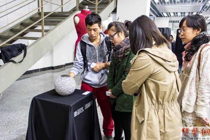 設計學院舉辦“Enthüllung東西”海斯特教授第八次工作坊作品展