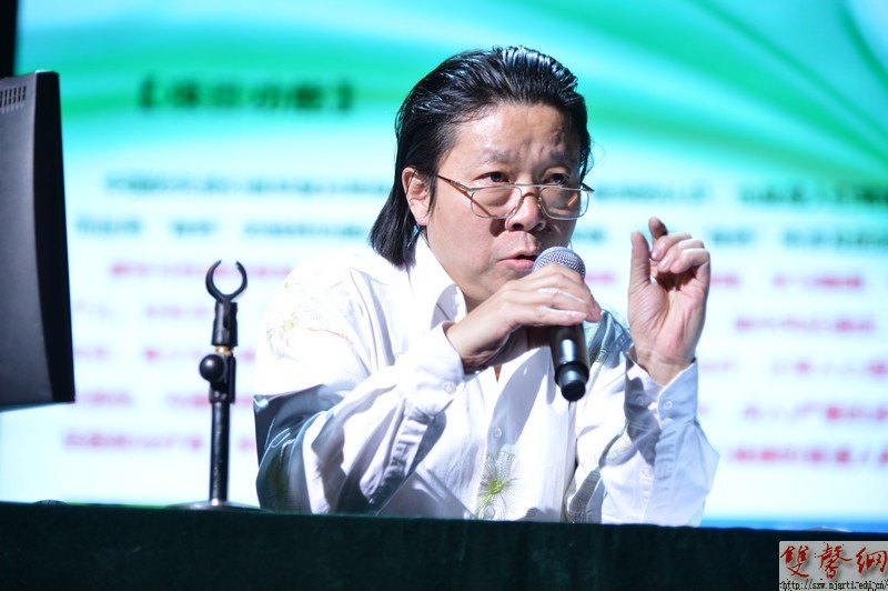 “音樂鬼才”卞留念回母校暢談科技引爆音樂革命