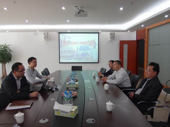 廣東石油化工學(xué)院深入成人教育教學(xué)站點(diǎn)開展招生與教學(xué)管理工作大檢查