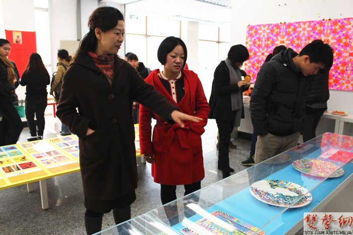 設計學院龐蕾老師舉辦“為設計而生”個展