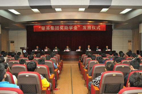 ӢFW𡱰lŃxʽڏV|ʯͻWԺ¡e