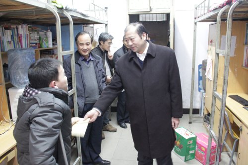 關(guān)愛特殊群體學(xué)生   建設(shè)和諧美麗校園