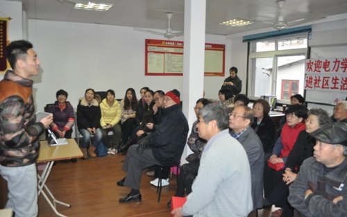 國交學院學生黨支部多舉措創建服務型黨支部