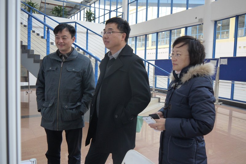 浦東新區企事業單位專場招聘會在松江校區舉行