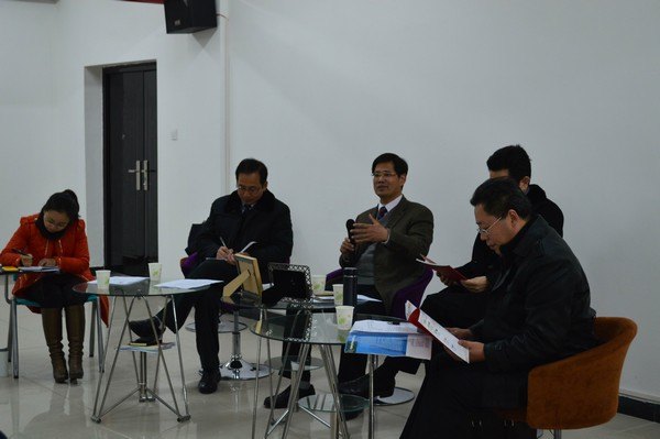 校長王存文與“企業佳班”學生座談