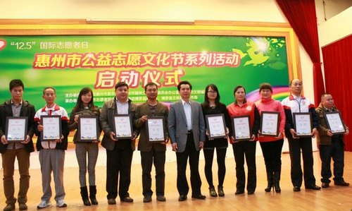 һáϵWhTϲ@־Ըս𪄡Q̖