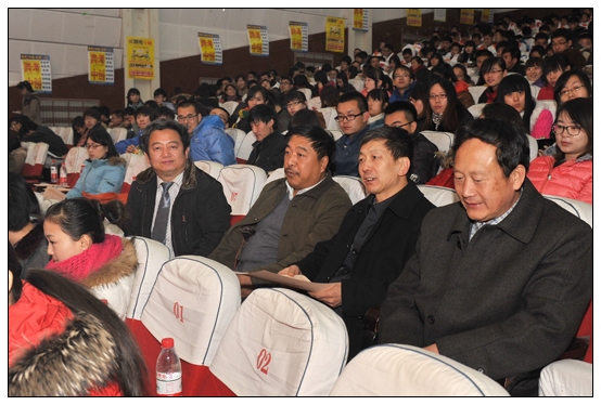 機(jī)械學(xué)院舉辦“中國(guó)夢(mèng)、機(jī)械夢(mèng)、我的夢(mèng)”2014元旦晚會(huì)