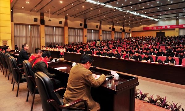 三明市優秀企業家資助三明學院家庭經濟困難學生50萬元