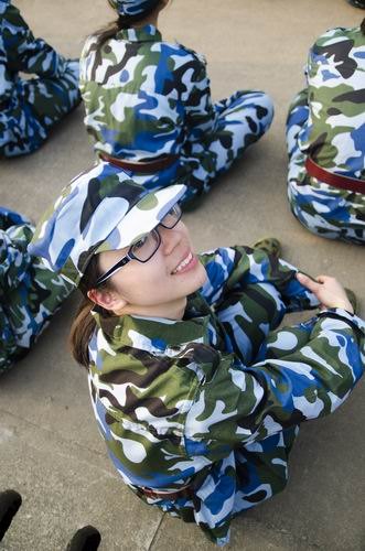 校園迷彩   砥礪青春