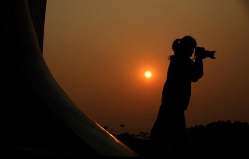 校園迷彩   砥礪青春