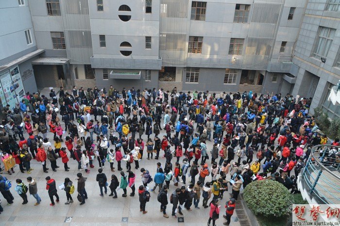 【圖片新聞】直擊南藝藝考報(bào)名現(xiàn)場(chǎng)