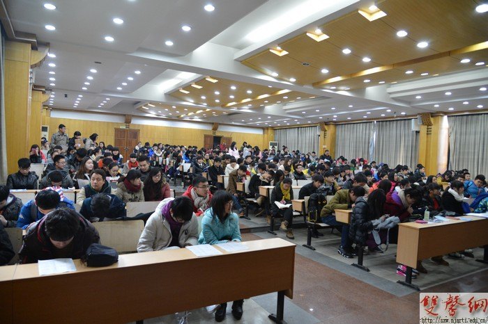 【圖片新聞】直擊南藝藝考報(bào)名現(xiàn)場(chǎng)