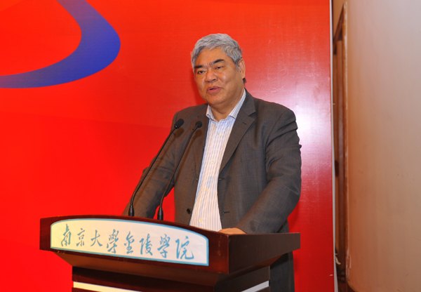 南京大學(xué)召開慶祝浦口校區(qū)啟用20周年暨金陵學(xué)院成立15周年座談會(huì)