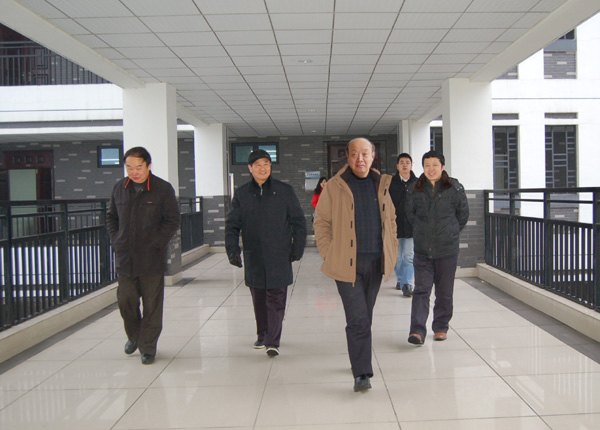 校領導檢查新學期開學首日上課情況