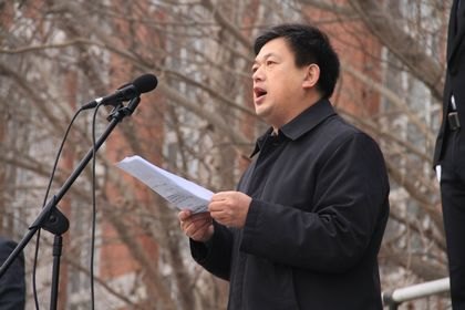 學校舉行新學期升國旗儀式