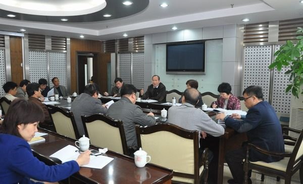 校社科聯召開2014年工作部署會