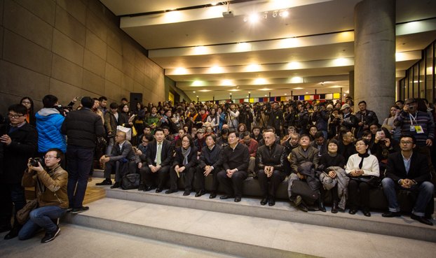 無形的手 聚焦策展:CAFAM雙年展“無形的手:策展作為立場”開幕