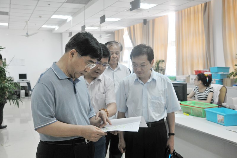 東華大學開展黨的群眾路線教育實踐活動紀實