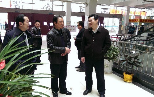 湖北省高校綜治(平安建設)工作檢查考評組蒞臨湖北工業大學開展檢查考評工作