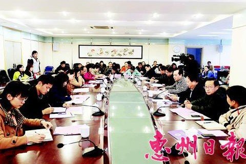 【惠州日報】市委宣傳部市文明局惠州學(xué)院舉辦學(xué)習(xí)趙喜昌研討會