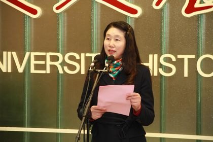 校史館落成開館 迎來首批參觀者