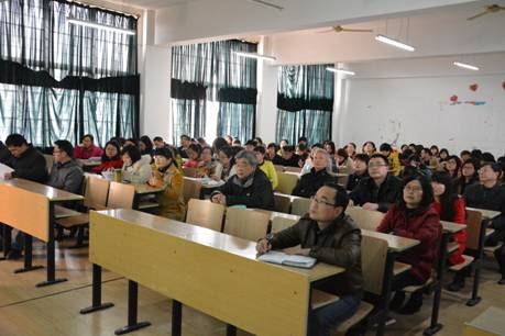 (圖文)現代教育技術中心舉行多媒體教學系統使用培訓講座