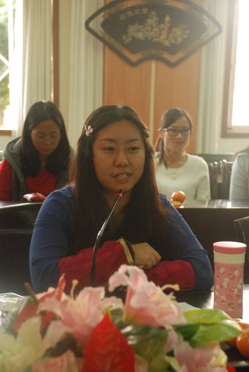 女教職工歡聚一堂,共話“三八”國際勞動婦女節