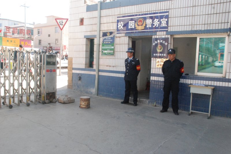 【校園安保快訊 】繃緊防恐警弦,力保校園安寧