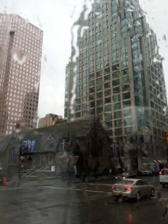 【加拿大中國青年領袖訓練營報道七】悠然漫步,溫哥華早春的雨